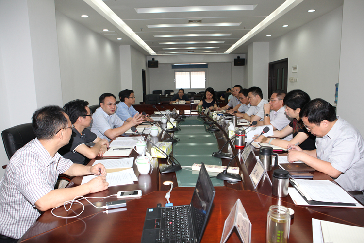 南方出版传媒公司领导到集团调研