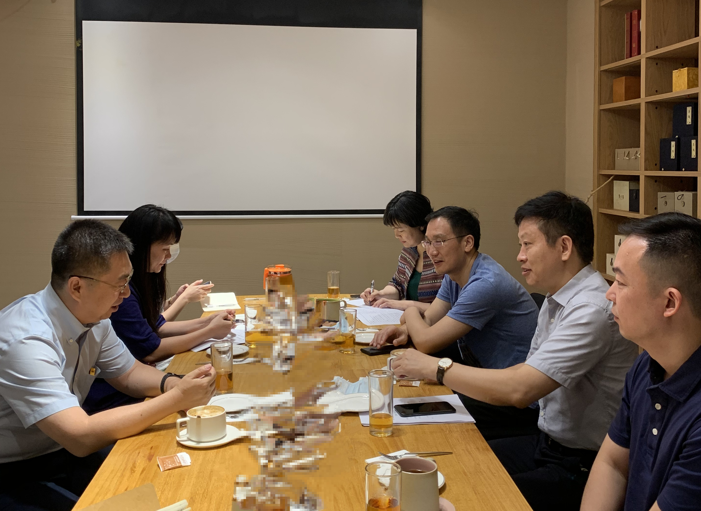 【简讯】广东新华与中版集团合作交流座谈会在穗举行